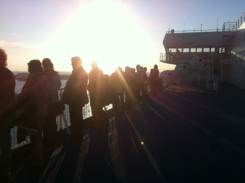 Passagiere an der Deck der Princess Seaways DFDS